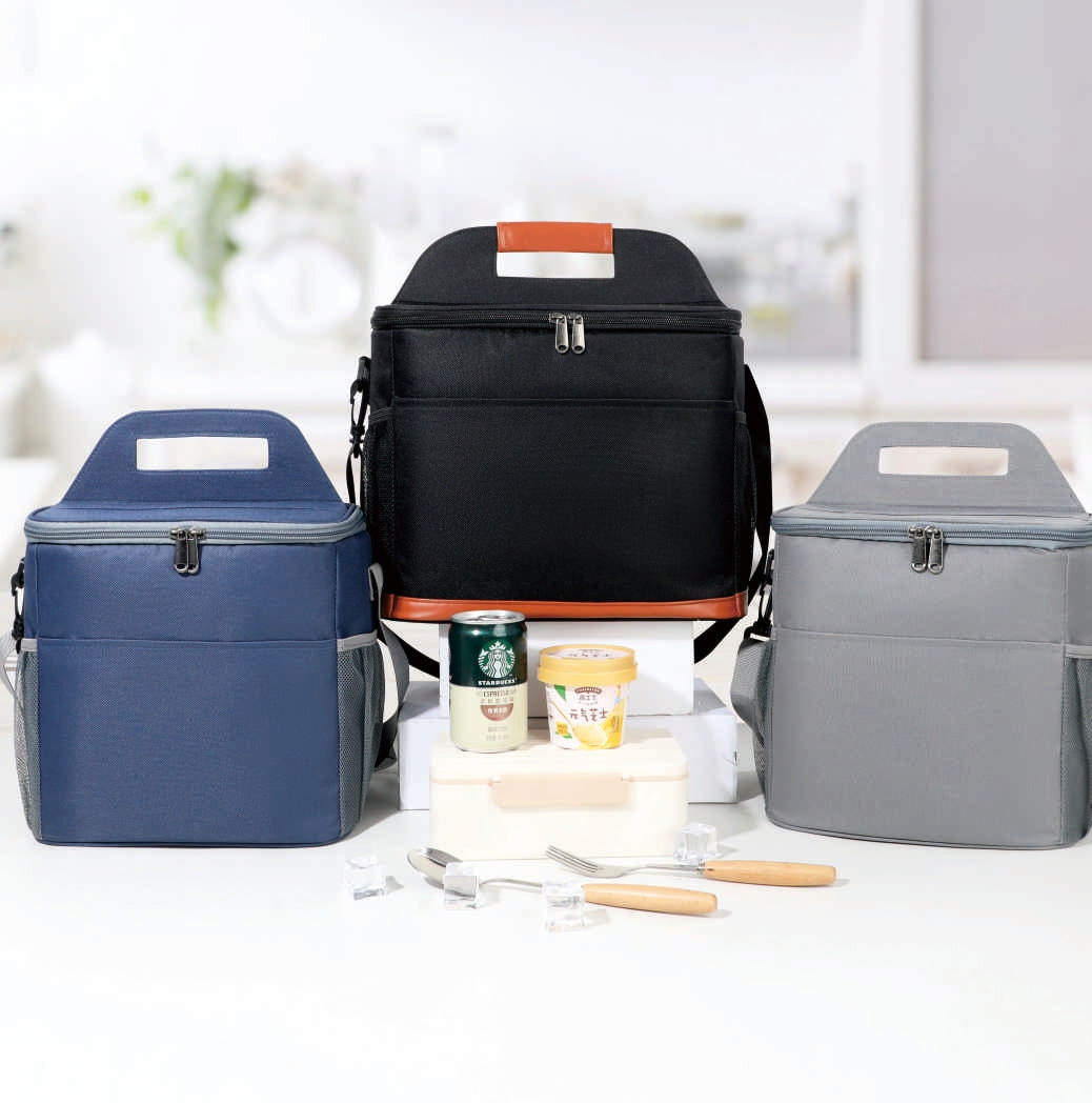 Premium Insulated Lunch Bag – Durable Oxford fabric with top handle & strap