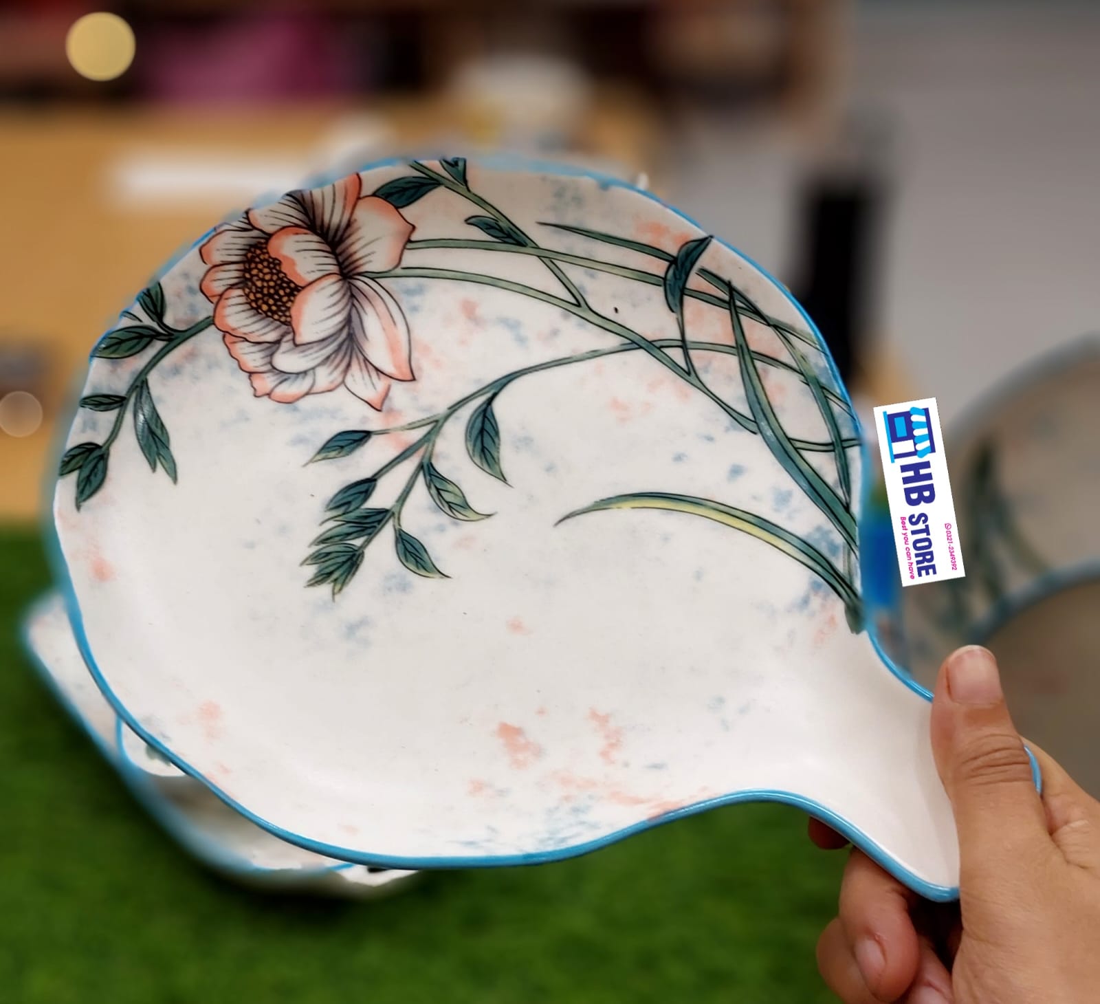 Floral Ceramic Dinnerware – Elegant Dining