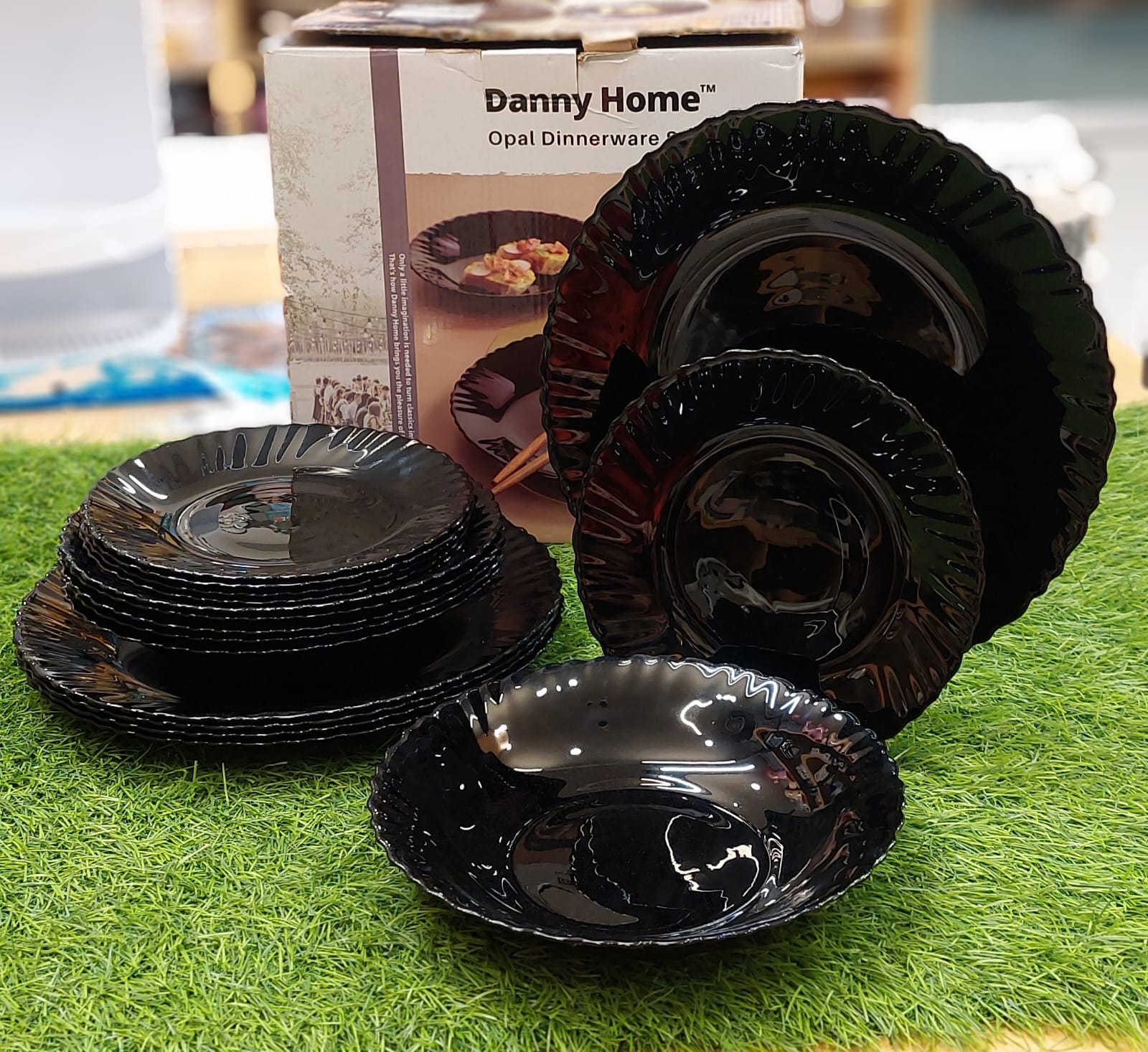 Danny Home™ 18 Pcs Opal Dinnerware Set